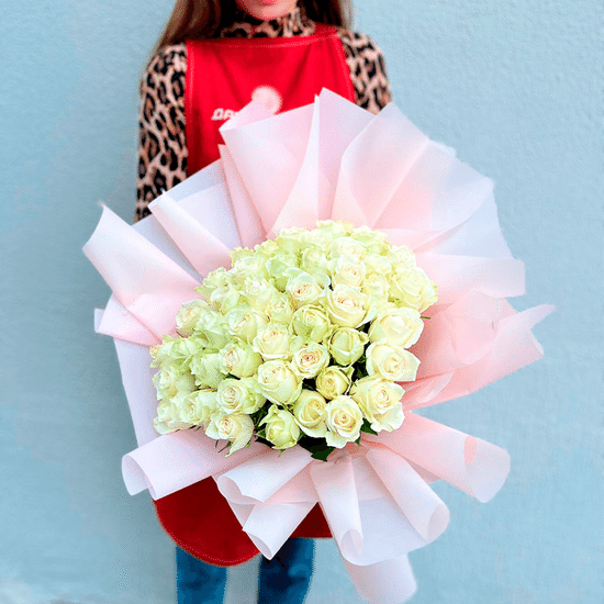 51 белая роза 50 см с оформл.(р) (Гомель)