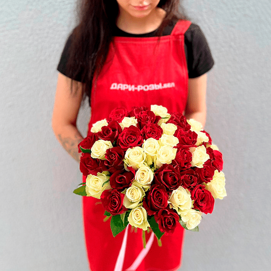 51 кр/бел роза 50 см с лентой